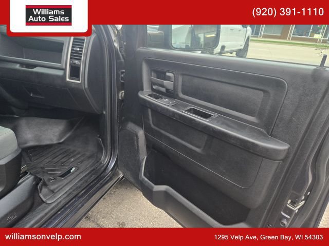 Used 2014 RAM 1500 ST w/ SXT Appearance Group AWD/4WD image 14