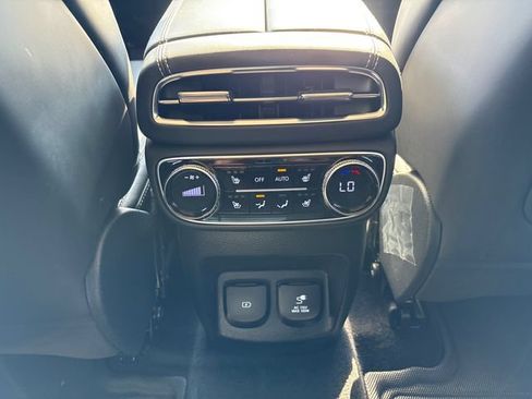 Used 2024 Genesis GV80 3.5T w/ Prestige Package AWD/4WD image 18