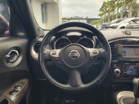 Used 2014 Nissan Juke SL AWD/4WD image 16