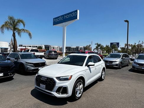 Used 2021 Audi Q5 e Premium w/ Convenience Package AWD/4WD image 2