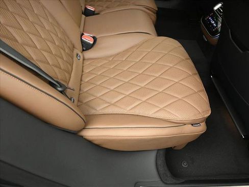 New 2026 Mercedes-Benz S 580 4MATIC Sedan image 23