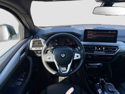 Certified 2025 BMW X4 xDrive30i w/ Premium Package image 18
