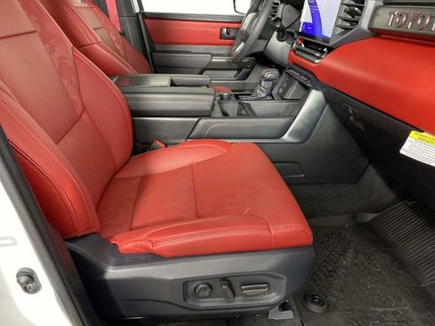 Used 2025 Toyota Tundra TRD Pro AWD/4WD image 10