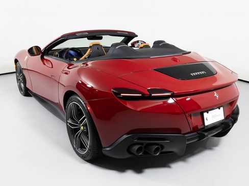 Used 2024 Ferrari Roma Spider image 26