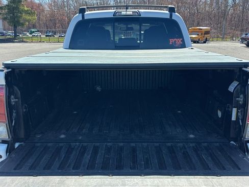 Used 2017 Toyota Tacoma Limited w/ Tow Package image 16