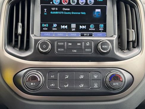 Used 2018 Chevrolet Colorado Z71 AWD/4WD image 30