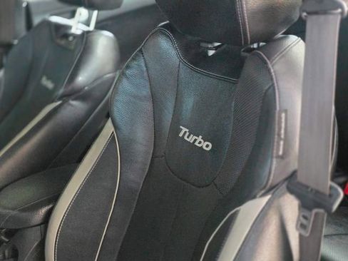 Used 2014 Hyundai Veloster Turbo FWD image 28