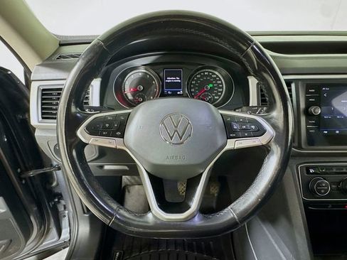 Used 2021 Volkswagen Atlas SE w/ Towing Package image 9