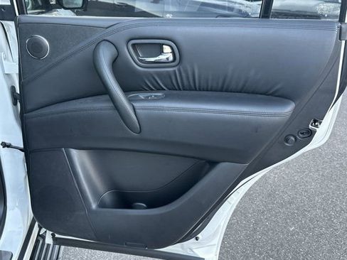 Used 2022 Nissan Armada SL w/ Midnight Edition Package image 21