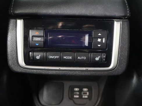 Used 2023 Subaru Ascent Limited image 36