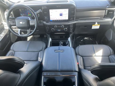 New 2026 Ford F250 Platinum w/ FX4 Off-Road Package AWD/4WD image 15