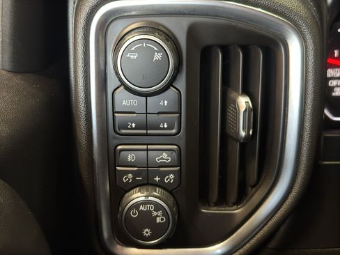 Used 2019 Chevrolet Silverado 1500 RST AWD/4WD image 33