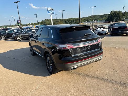 Used 2020 Lincoln Nautilus FWD w/ Equipment Group 101A image 5