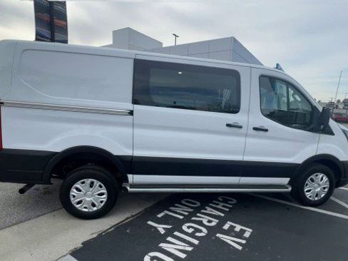 Used 2024 Ford Transit 250 Low Roof w/ Exterior Upgrade Package image 9