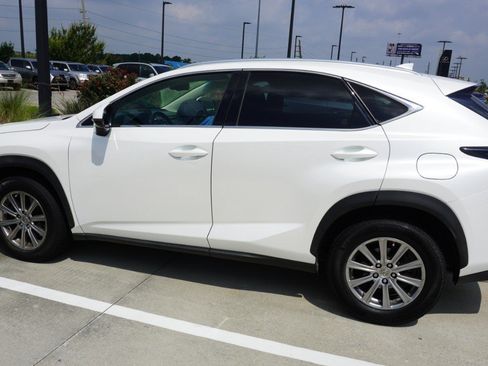 Used 2016 Lexus NX 200t FWD image 4