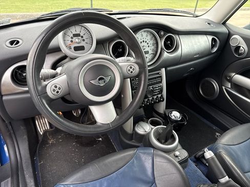 Used 2004 MINI Cooper S FWD image 3