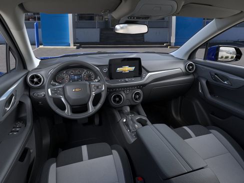 New 2025 Chevrolet Blazer LT w/ Convenience Package image 15