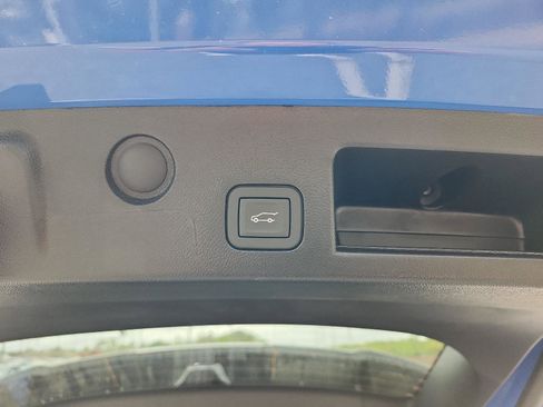 New 2026 GMC Terrain AT4 AWD/4WD image 9