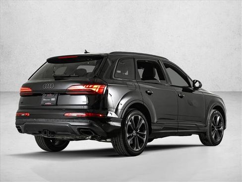 Certified 2025 Audi Q7 3.0T Prestige w/ Prestige Package image 5