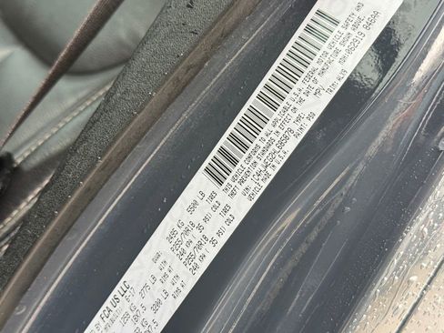 Used 2017 Jeep Wrangler Unlimited Sahara w/ Connectivity Group image 10