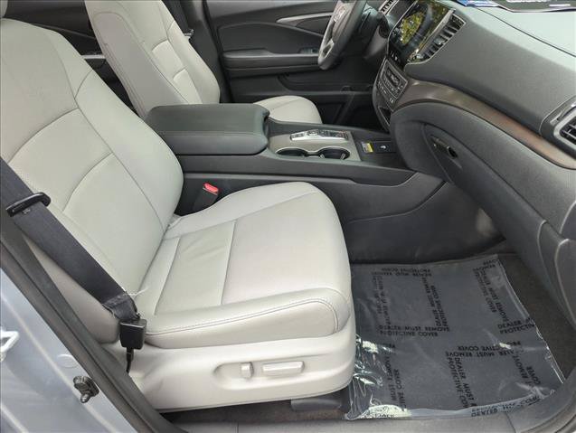 Certified 2025 Honda Passport EX-L image 22
