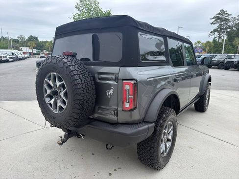 Certified 2022 Ford Bronco Badlands AWD/4WD image 8