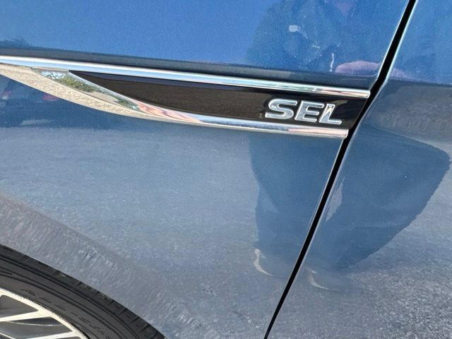 Used 2019 Volkswagen Jetta SEL FWD image 4