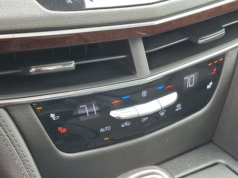 Used 2019 Cadillac CT6 Luxury w/ Driver Awareness Package AWD/4WD image 17