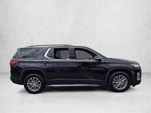 Used 2022 Chevrolet Traverse LT FWD image 4