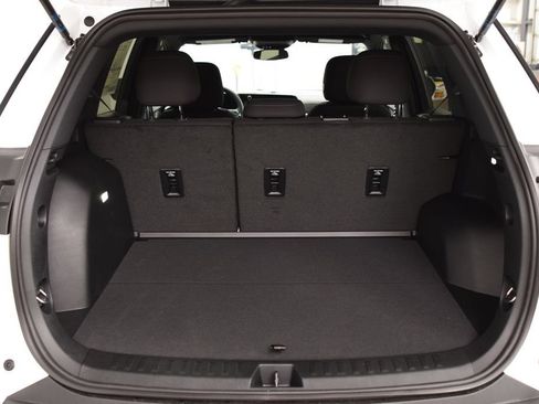 New 2027 Chevrolet Equinox LT AWD/4WD image 23