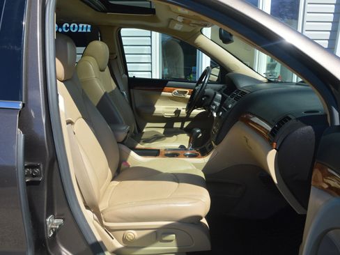 Used 2007 Saturn Outlook XR w/ Premium Trim Pkg image 20