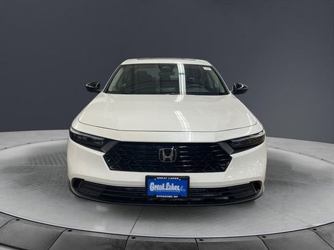 Certified 2025 Honda Accord SE image 8