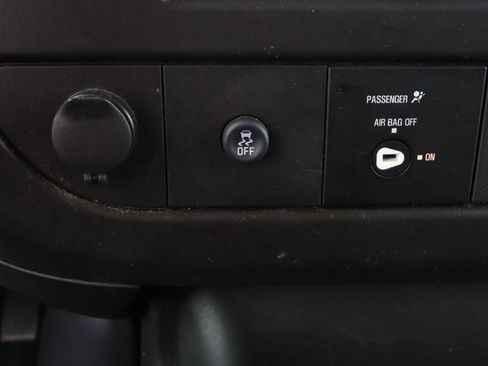 Used 2024 Chevrolet Express 2500 w/ Driver Convenience Package image 15