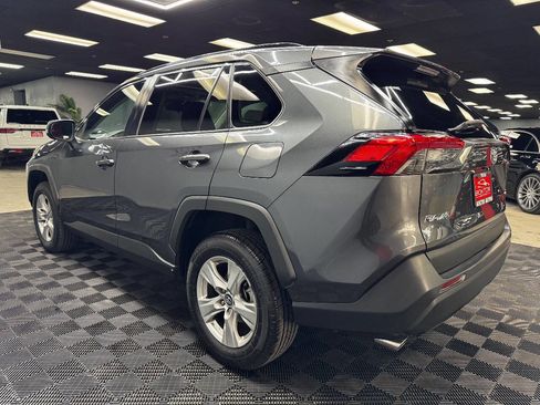 Used 2019 Toyota RAV4 XLE image 9