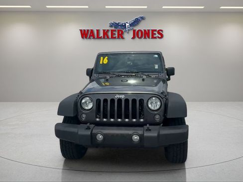 Used 2016 Jeep Wrangler Unlimited Sport w/ Quick Order Package 24S AWD/4WD image 2