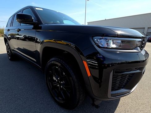 New 2026 Jeep Grand Cherokee L L LAREDO ALTITUDE 4X4 image 3