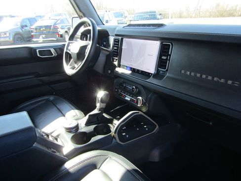 Used 2025 Ford Bronco Badlands AWD/4WD image 12