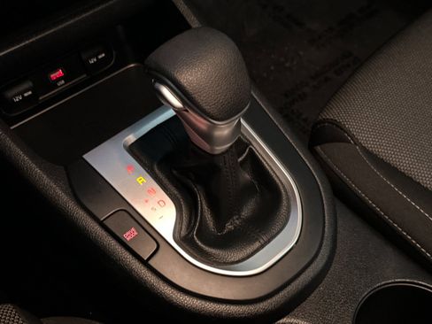 Used 2023 Kia Forte LXS w/ LXS Technology Package image 19