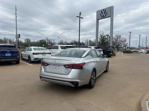 Used 2021 Nissan Altima 2.5 SV image 5