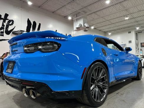 Used 2022 Chevrolet Camaro ZL1 RWD image 29