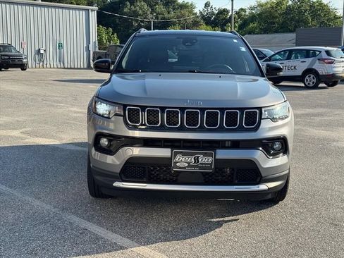 Used 2023 Jeep Compass Limited AWD/4WD image 8