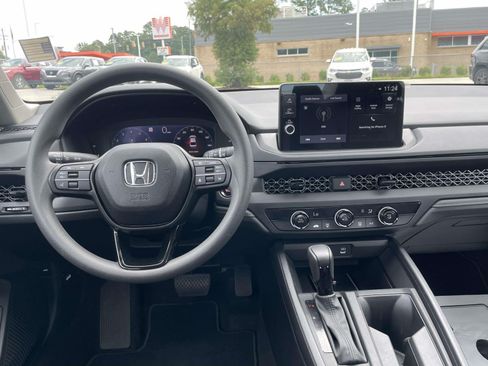 Used 2026 Honda Accord LX image 11