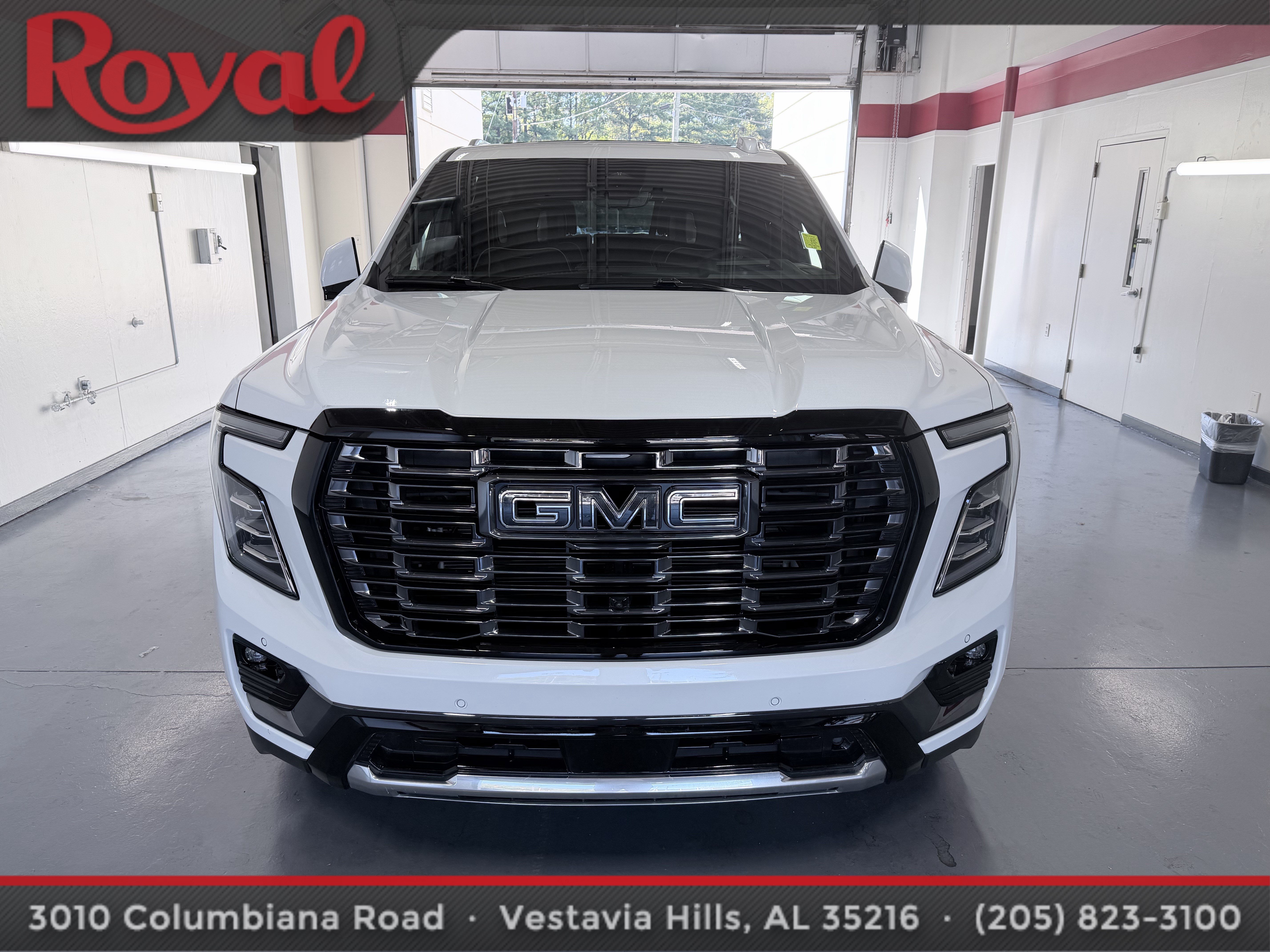 Used 2026 GMC Yukon Denali Ultimate AWD/4WD image 3