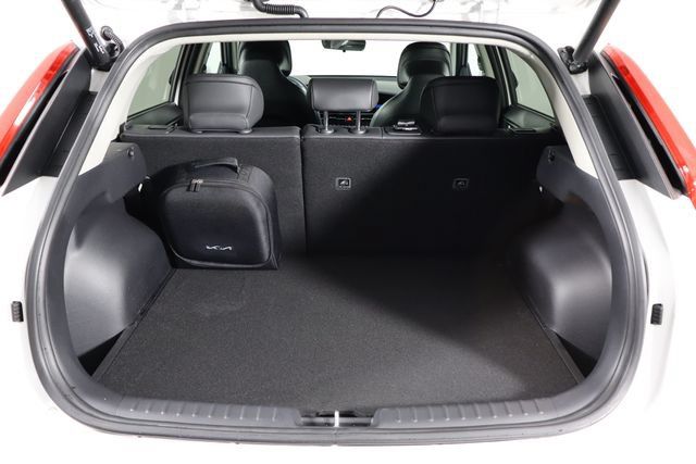 Certified 2024 Kia Niro Wind FWD image 10
