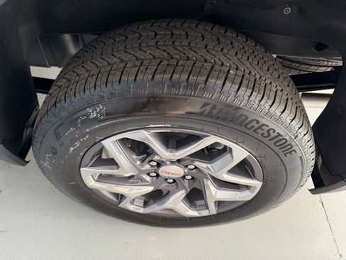 New 2026 GMC Sierra 1500 SLT w/ SLT Premium Plus Package image 6