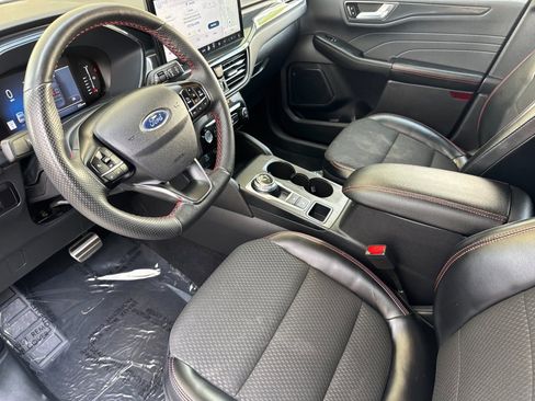 Used 2023 Ford Escape ST-Line w/ Tech Pack #1 AWD/4WD image 10