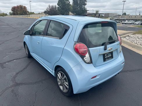 Used 2015 Chevrolet Spark LT image 2
