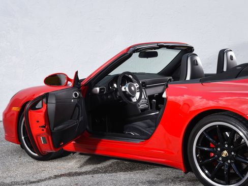 Used 2012 Porsche 911 Carrera GTS RWD image 13