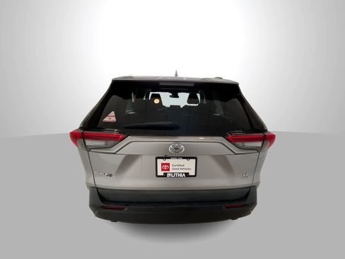Used 2020 Toyota RAV4 LE w/ All Weather Liner Package AWD/4WD image 7