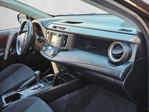 Used 2018 Toyota RAV4 XLE image 25